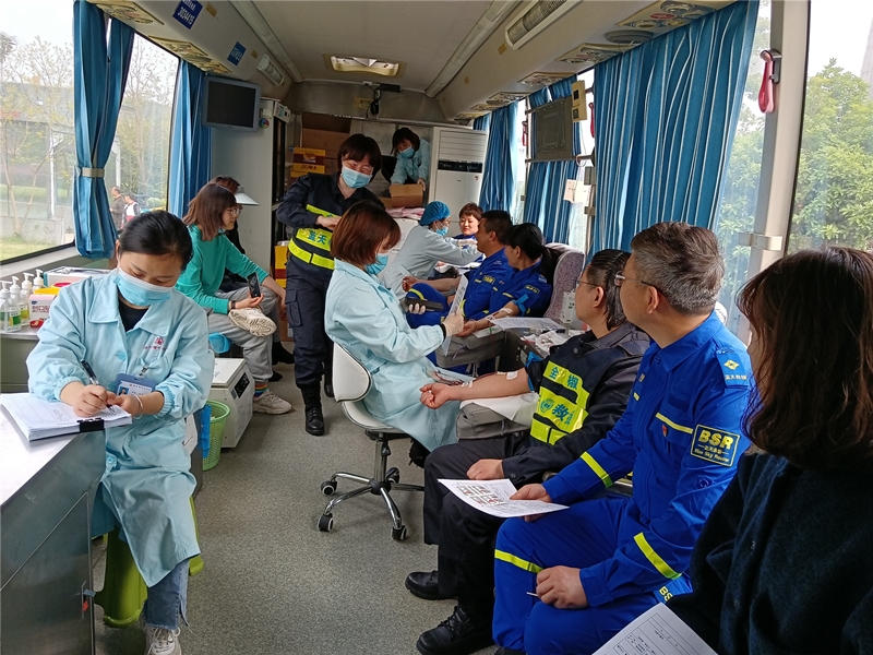 藍(lán)天2 (1).jpg